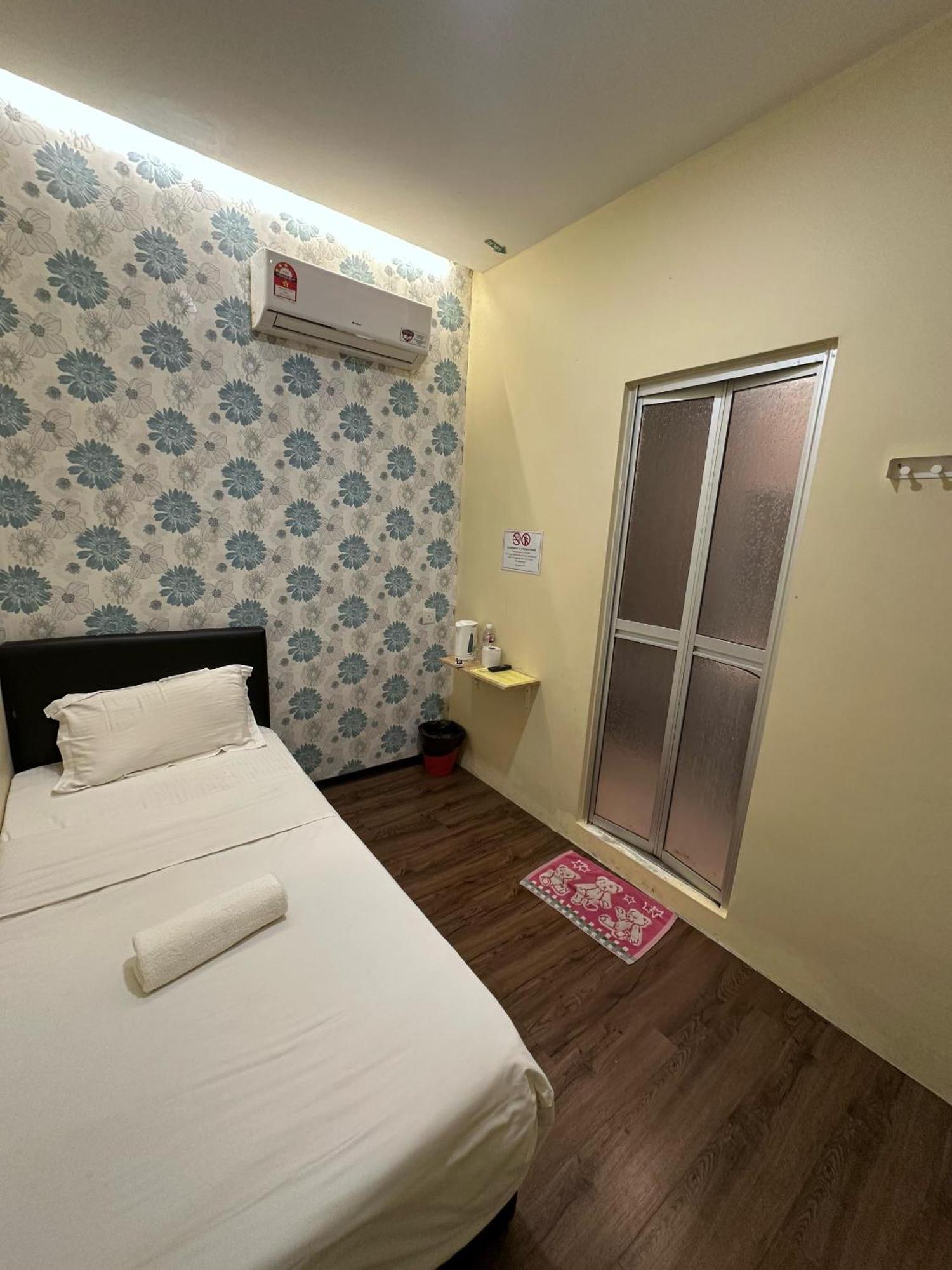 Serian Transit Inn Extérieur photo